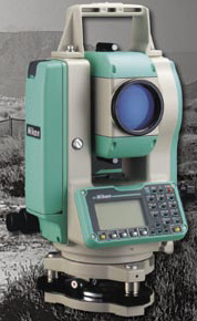 Strumenti topografici , Gps nuovi ed usati  delle marche Trimble e Nikon,  tutte le batterie per strumenti topografici e gps